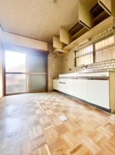 川西市下財町、中古一戸建ての画像です