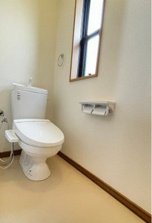 川西市丸山台、中古一戸建てのトイレ画像です