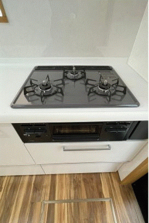 川西市丸山台、中古一戸建てのキッチン画像です