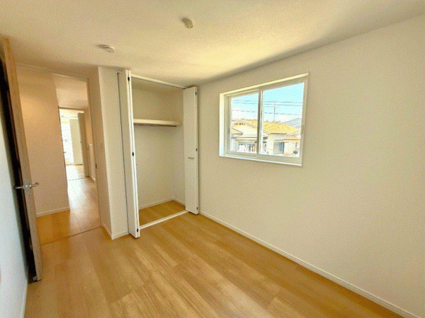 川西市松が丘町、新築一戸建ての子ども部屋画像です