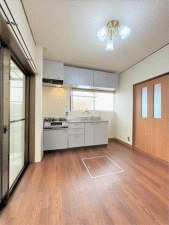 川西市矢問、中古一戸建てのキッチン画像です