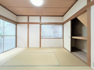 川西市矢問、中古一戸建ての寝室画像です