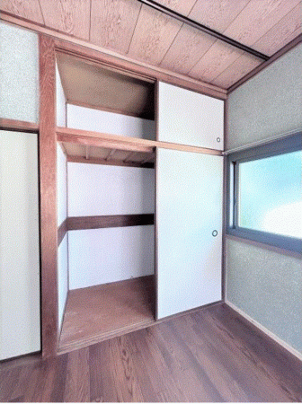 川西市矢問、中古一戸建ての収納画像です