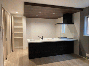 川西市西多田、新築一戸建てのキッチン画像です