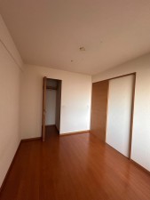 川西市久代、マンションの画像です