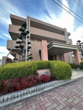 川西市久代、マンションの画像です