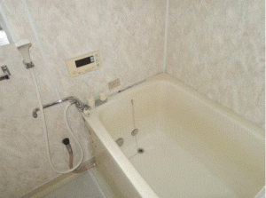 川西市清和台、マンションの風呂画像です