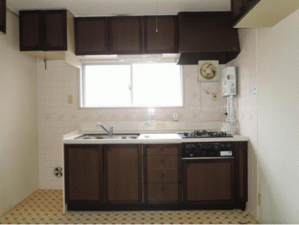 川西市清和台、マンションのキッチン画像です