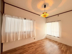 川西市見野、中古一戸建ての画像です