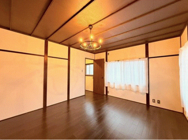 川西市見野、中古一戸建ての画像です