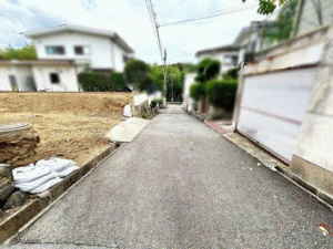 川西市松が丘町、土地の画像です