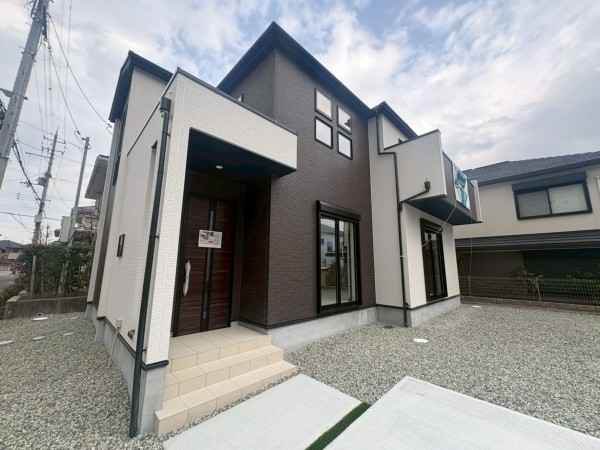 川西市けやき坂、新築一戸建ての画像です