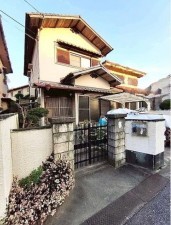 川西市鼓が滝、中古一戸建ての画像です