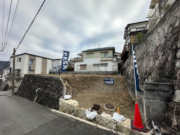 川西市松が丘町、土地の画像です