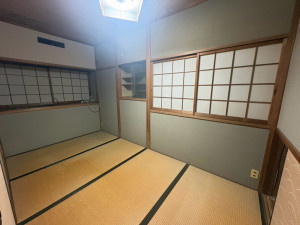 川西市大和、中古一戸建ての居間画像です