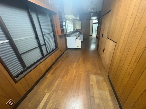 川西市大和、中古一戸建ての居間画像です