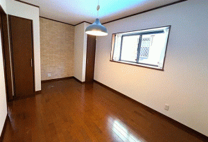 川西市南野坂、中古一戸建ての画像です