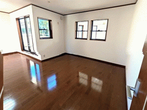 川西市南野坂、中古一戸建ての画像です