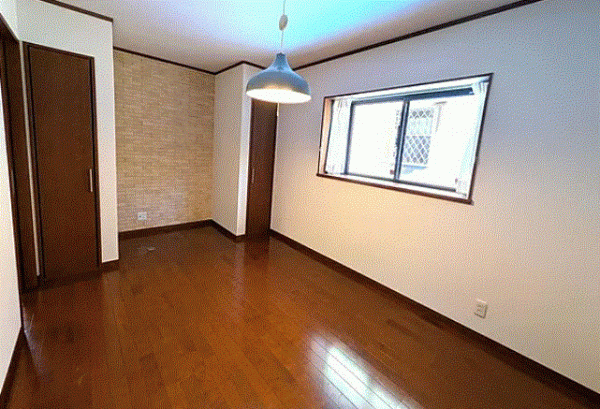 川西市南野坂、中古一戸建ての画像です