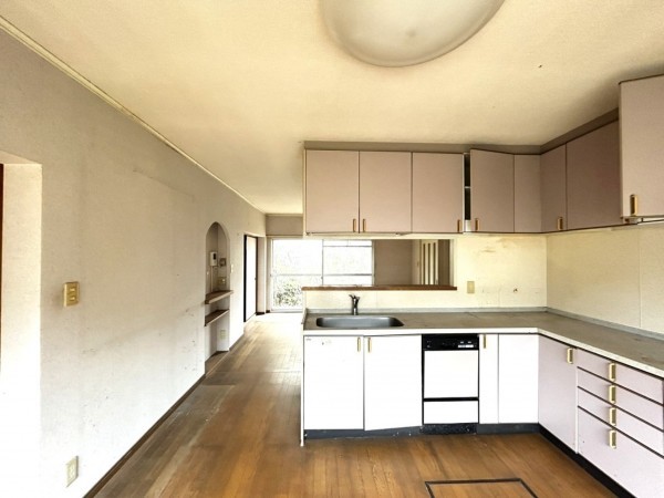 川西市湯山台、中古一戸建ての画像です