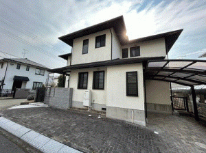 川西市緑が丘、中古一戸建ての画像です