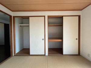 川西市緑が丘、中古一戸建ての画像です