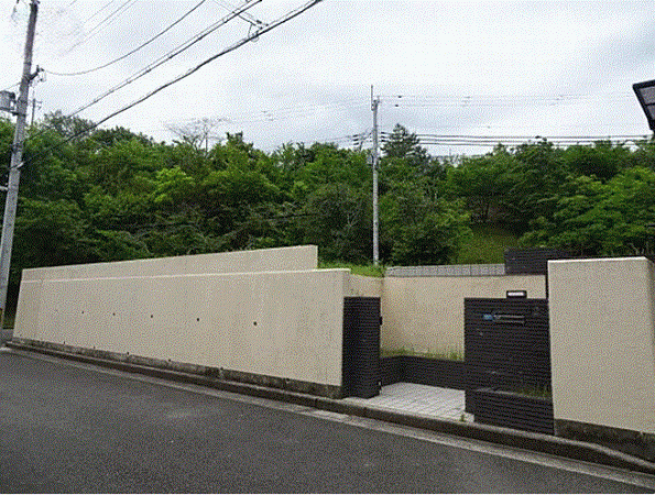 川西市湯山台、土地の画像です