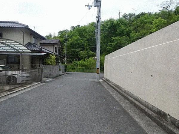 川西市湯山台、土地の画像です