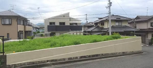 川西市湯山台、土地の画像です