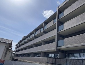 川西市新田、マンションの画像です