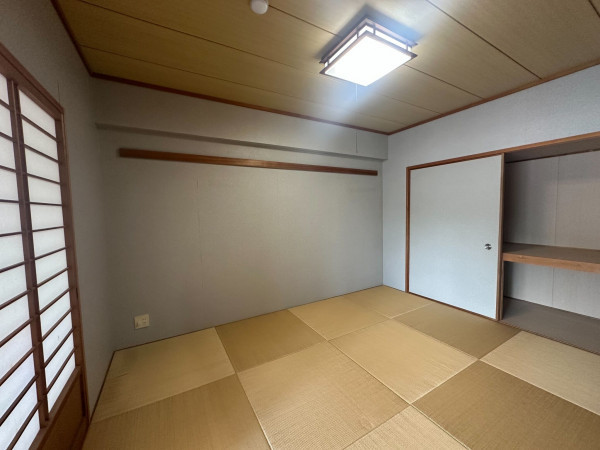 川西市緑台、マンションの画像です