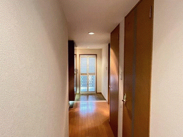 川西市清和台、マンションの画像です