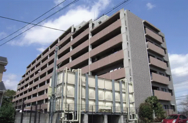 川西市清和台、マンションの画像です