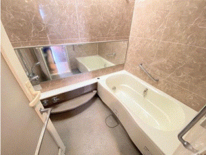 川西市花屋敷、マンションの画像です