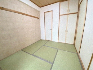 川西市花屋敷、マンションの画像です