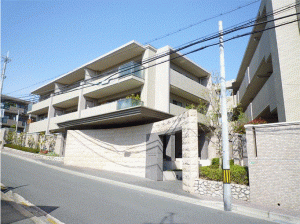 川西市花屋敷、マンションの画像です