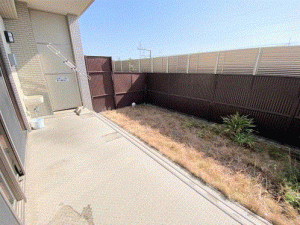 川西市花屋敷、マンションの画像です