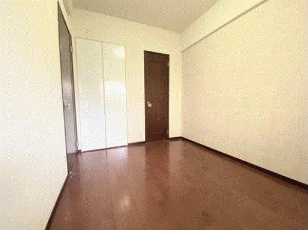 川西市花屋敷、マンションの画像です