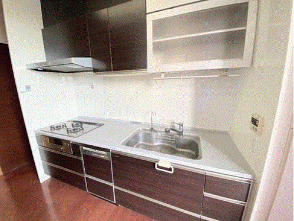 川西市花屋敷、マンションの画像です