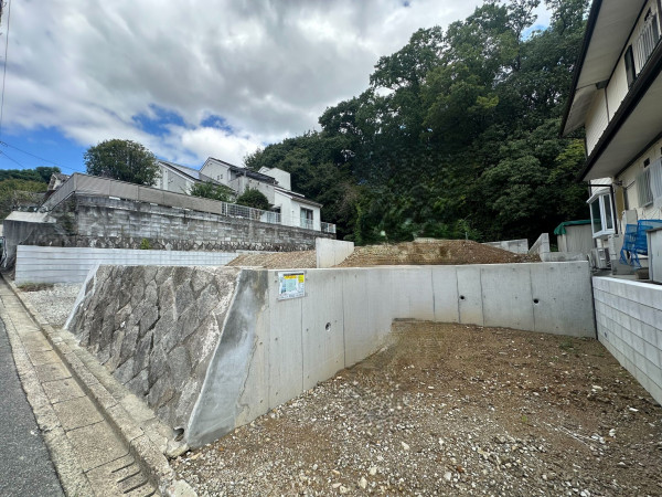 川西市緑台、土地の画像です