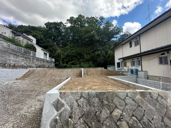 川西市緑台、土地の画像です
