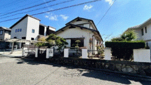 川西市緑台、中古一戸建ての画像です