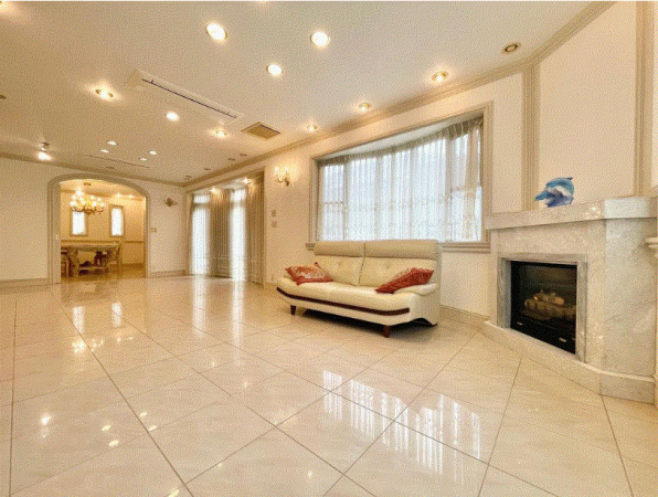 川西市湯山台、中古一戸建ての画像です