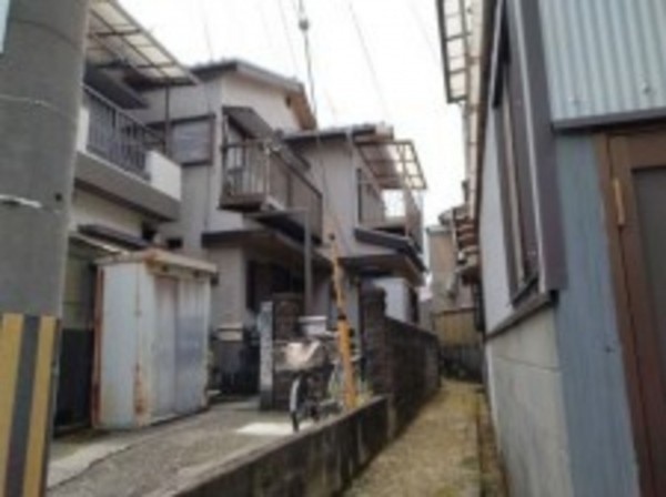 川西市南花屋敷、中古一戸建ての画像です