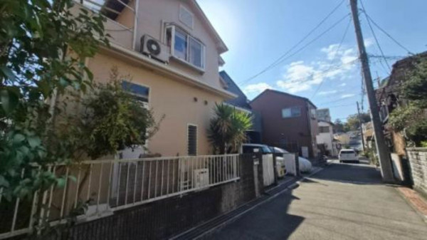 川西市丸の内町、中古一戸建ての画像です