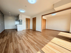 川西市栄町、マンションの画像です