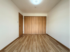 川西市栄町、マンションの画像です