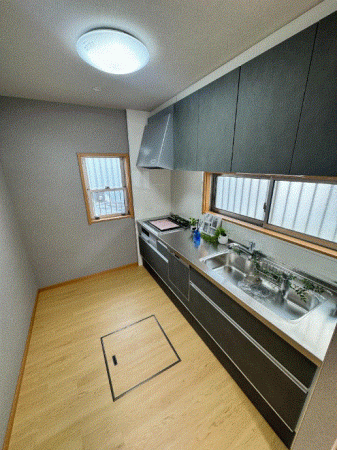 川西市南野坂、中古一戸建ての画像です