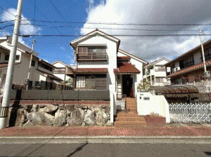 川西市緑台、中古一戸建ての画像です