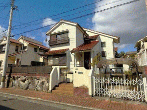 川西市緑台、中古一戸建ての画像です